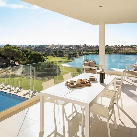 Monte Rei 1 Bed